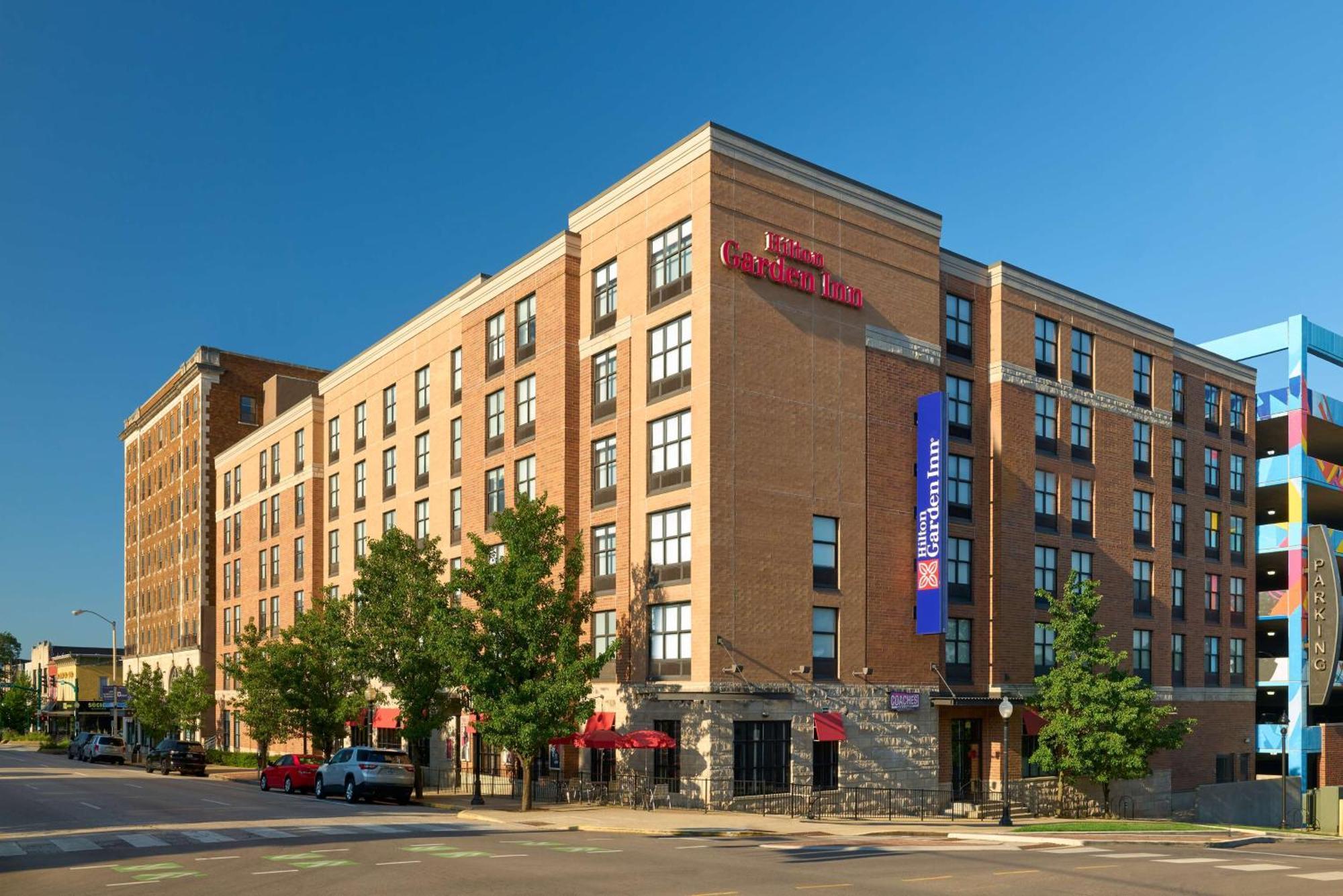Hilton Garden Hotel 3*